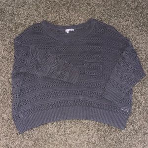 Loose fit sweater, light and airy